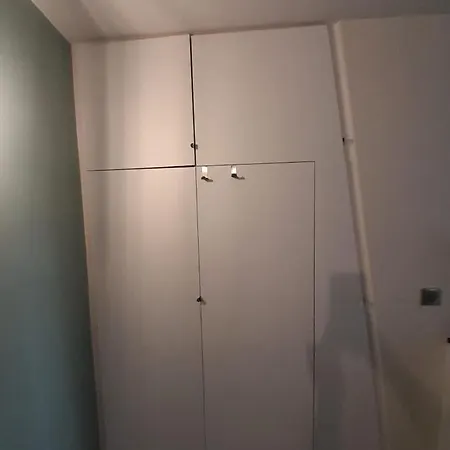 Studio équipé Métro Abbesses à Montmartre Apartamento París