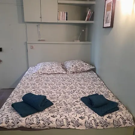 Studio Equipe Metro Abbesses A Montmartre Lägenhet *